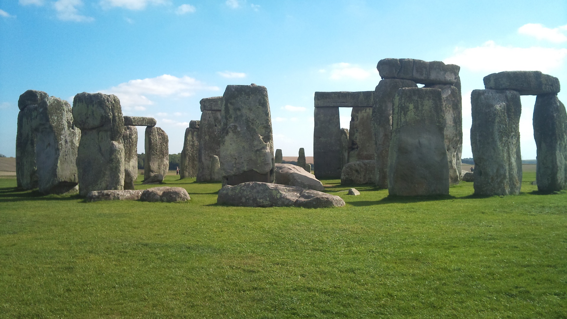 megalithic stone henge